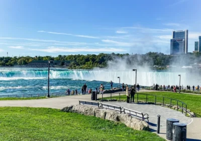 1-Day Niagara Falls Tour